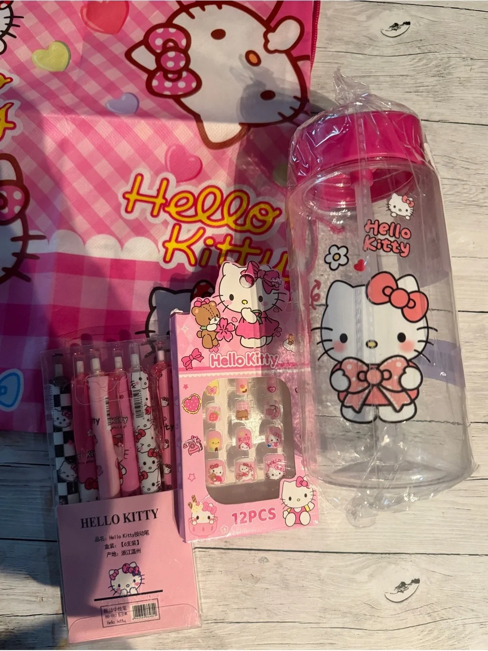 Hello Kitty hello kitty